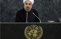 Tổng thống Iran gặp khó "trên sân nhà"